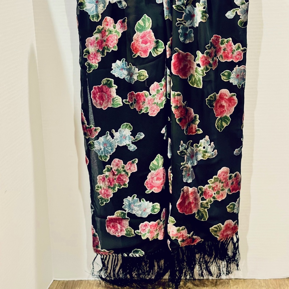 Silk and velvet rose red & green, with blk fringe - Picture 6 of 9